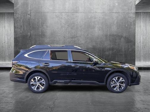 2022 Subaru Outback Touring