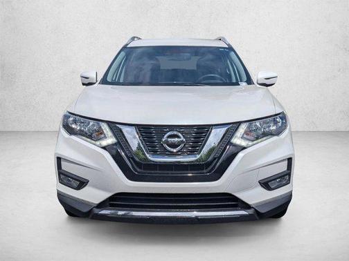 Pearl White 2017 Nissan Rogue SL