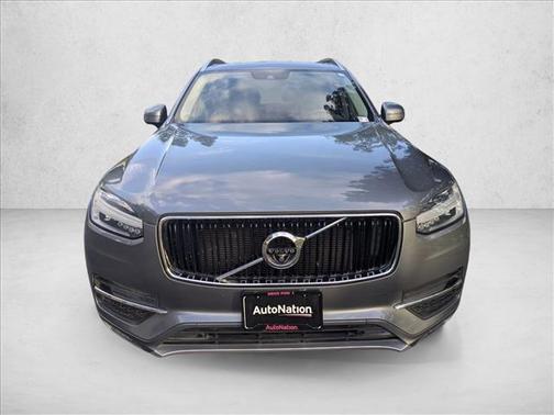 2018 Volvo XC90 T5 Momentum