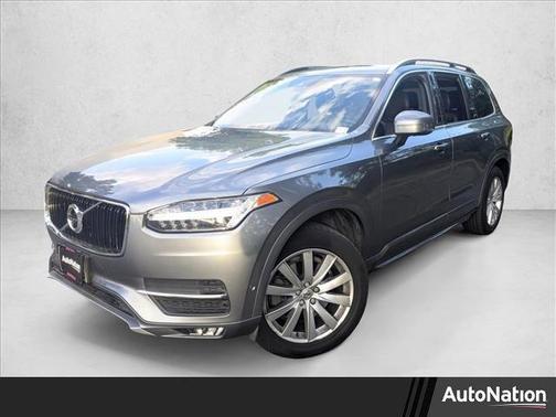 2018 Volvo XC90 T5 Momentum
