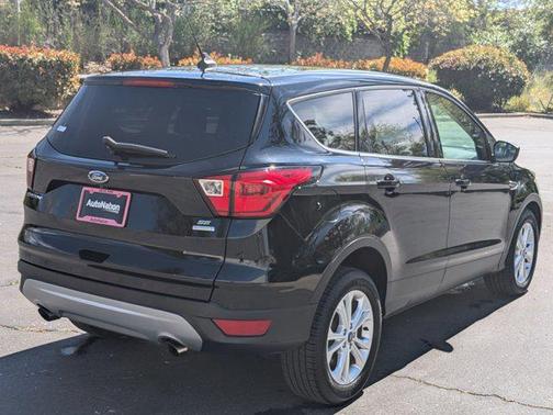 Agate Black Metallic 2019 Ford Escape SE