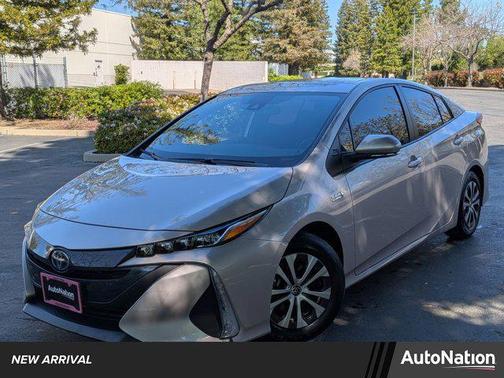 2022 Toyota Prius Prime LE