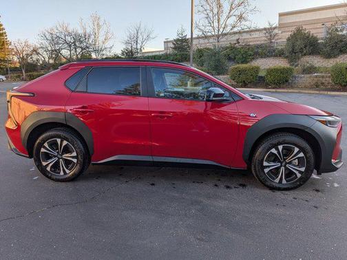 2025 Subaru Solterra Premium