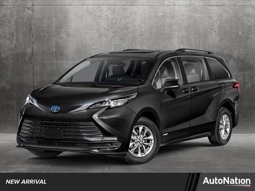 2022 Toyota Sienna LE