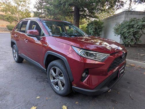 2021 Toyota RAV4 Hybrid XLE Premium
