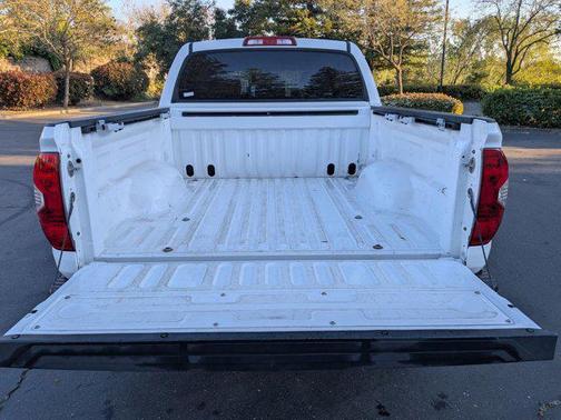 2015 Toyota Tundra SR5