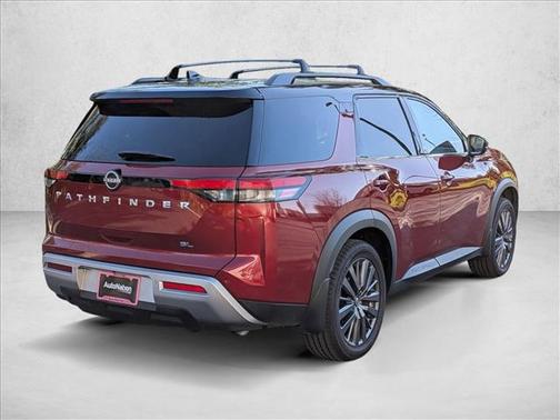 2022 Nissan Pathfinder SL 2WD