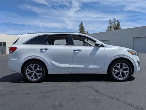 Snow White Pearl 2017 Kia Sorento SX