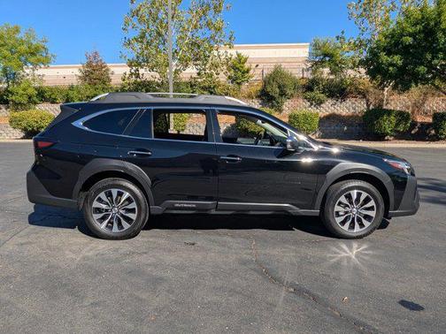 2025 Subaru Outback Touring