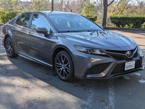 2021 Toyota Camry SE
