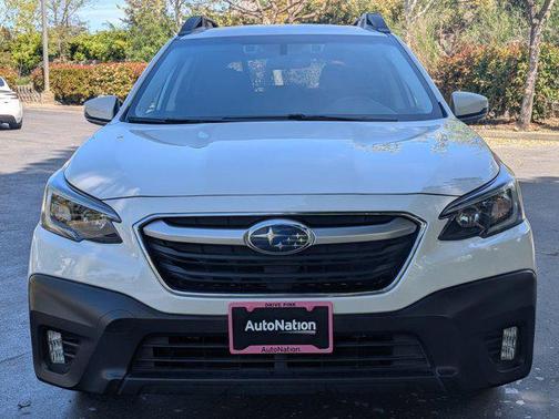 Crystal White Pearl 2022 Subaru Outback Premium