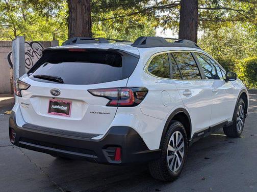 Crystal White Pearl 2022 Subaru Outback Premium