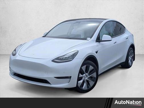 Pearl White Multi-Coat 2022 Tesla Model Y Long Range Dual Motor All-Wheel Drive