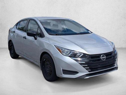 Brilliant Silver Metallic 2023 Nissan Versa 1.6 S