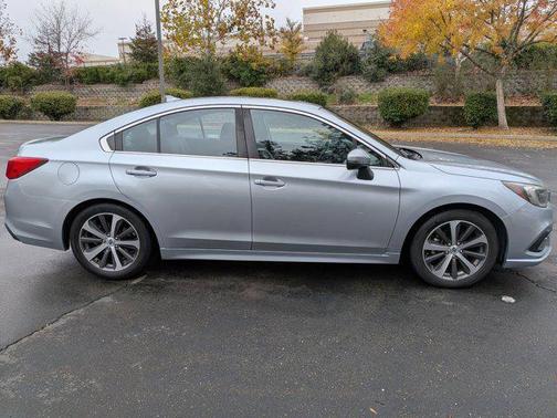 2018 Subaru Legacy Limited