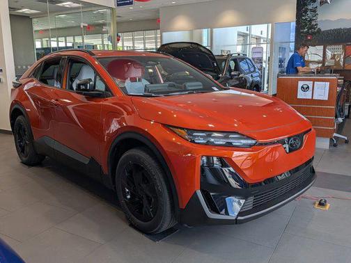 Habanero Orange Metallic 2026 Subaru Uncharted Sport