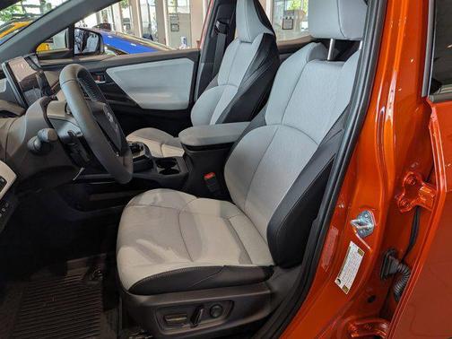 Habanero Orange Metallic 2026 Subaru Uncharted Sport