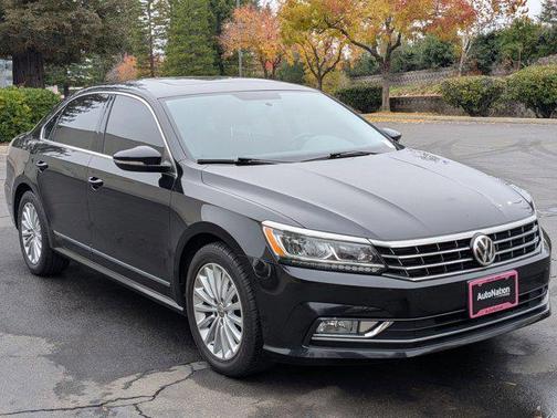 2017 Volkswagen Passat 1.8T SE