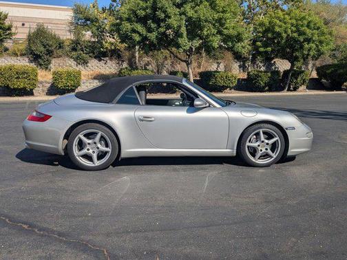 2005 Porsche 911 Carrera Cabriolet
