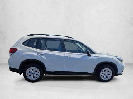 Crystal White Pearl 2019 Subaru Forester Base