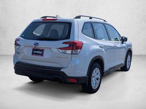 Crystal White Pearl 2019 Subaru Forester Base