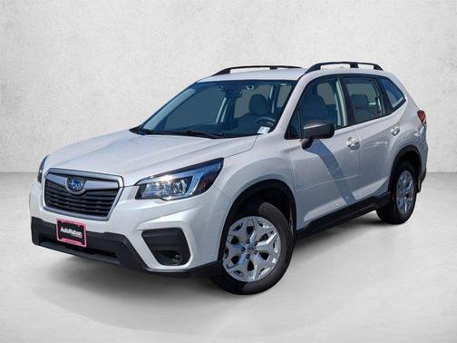 Crystal White Pearl 2019 Subaru Forester Base