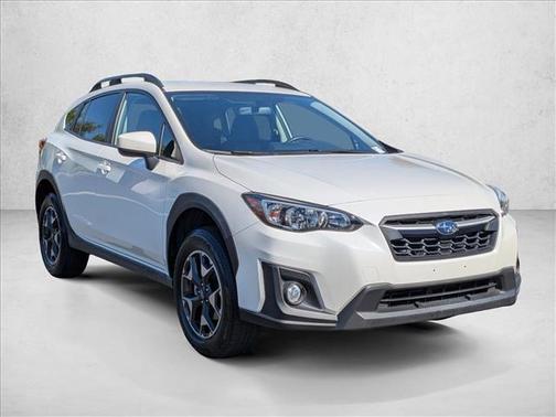 Crystal White Pearl 2019 Subaru Crosstrek 2.0i Premium