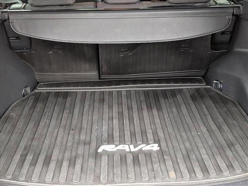 2020 Toyota RAV4 Hybrid LE