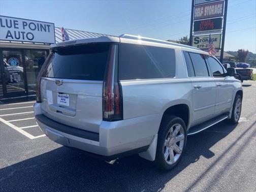 2017 Cadillac Escalade ESV Luxury