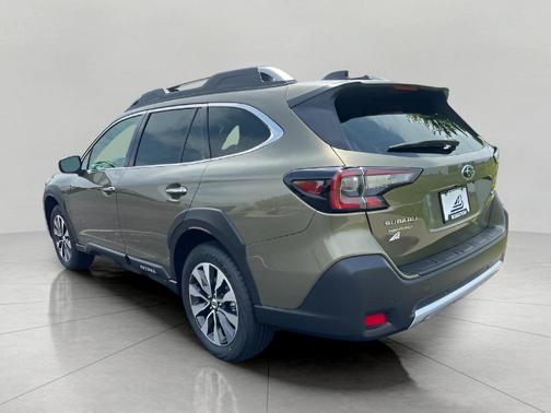 2025 Subaru Outback Touring