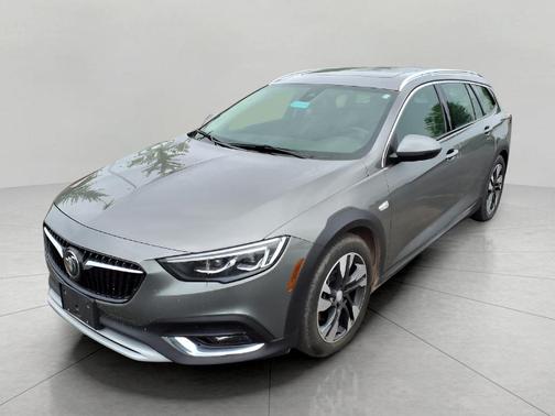 2019 Buick Regal TourX Essence
