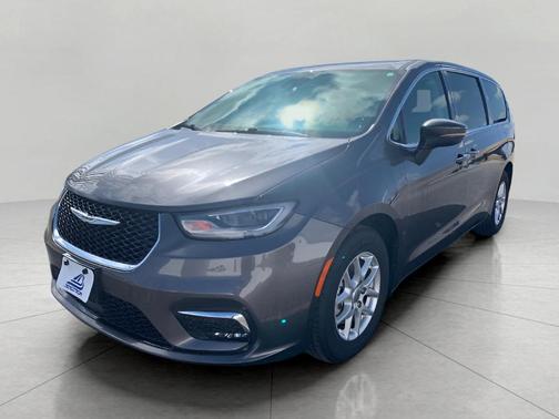 2023 Chrysler Pacifica Touring-L