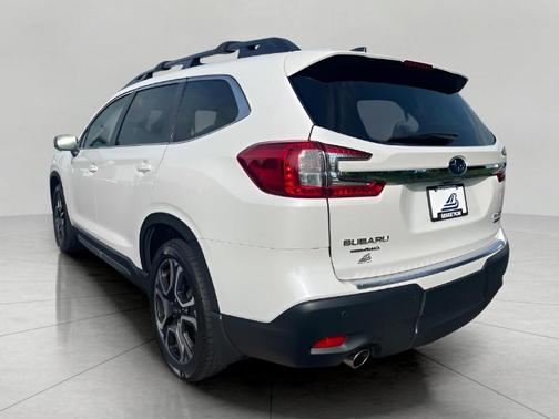 2023 Subaru Ascent Limited 8-Passenger