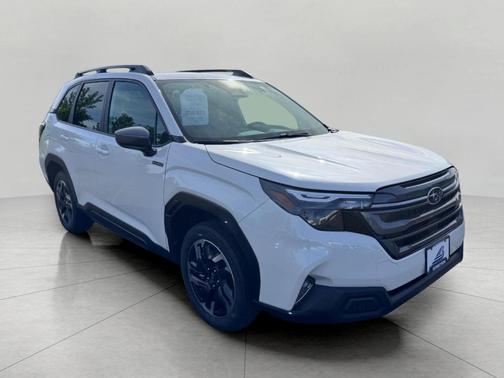 Ice Silver Metallic 2018 Subaru Forester 2.5i Premium