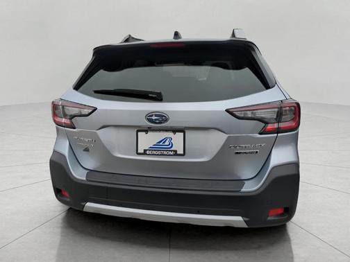 2025 Subaru Outback Touring