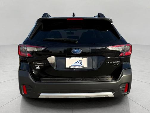 2022 Subaru Outback Limited XT