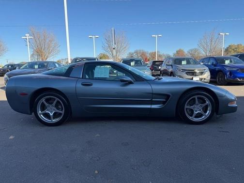 2004 Chevrolet Corvette Base
