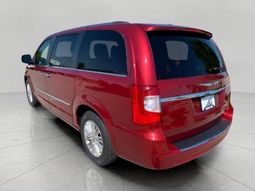 2012 Chrysler Town & Country Limited