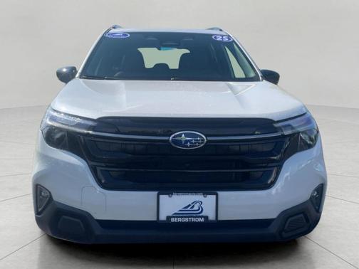 Crystal White Pearl 2025 Subaru Forester Touring