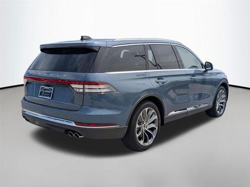 Whisper Blue Metallic Clearcoat 2026 Lincoln Aviator Premiere