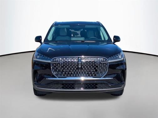 Infinite Black Metallic Clearcoat 2026 Lincoln Aviator Premiere