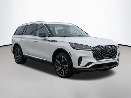 Pristine White Metallic Tri-Coat 2026 Lincoln Aviator Reserve AWD