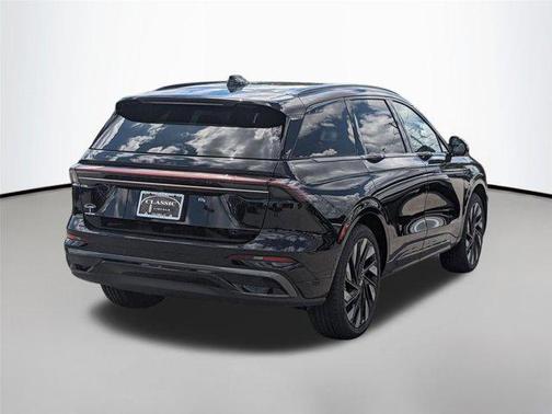 2025 Lincoln Nautilus Reserve