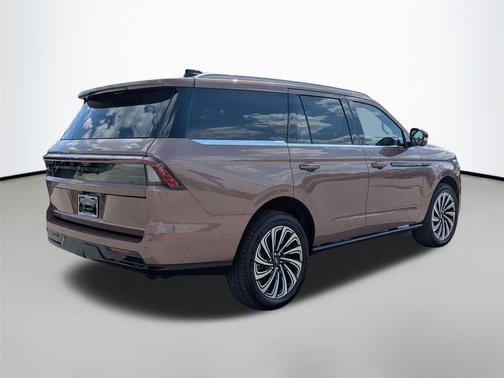 Sunrise Copper Metallic Pearlcoat 2026 Lincoln Navigator Black Label