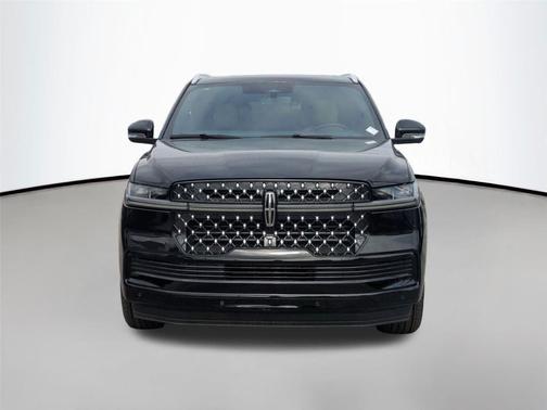 Infinite Black Metallic Clearcoat 2025 Lincoln Navigator Black Label
