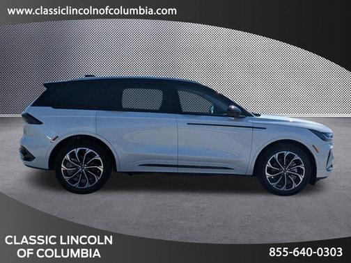 2025 Lincoln Nautilus Reserve