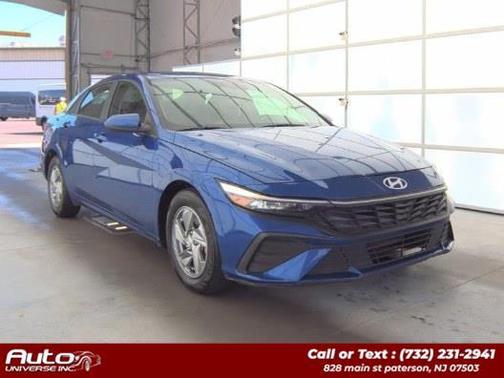 2024 Hyundai ELANTRA SE