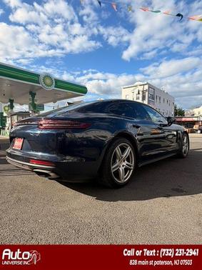 Night Blue Metallic 2017 Porsche Panamera 4