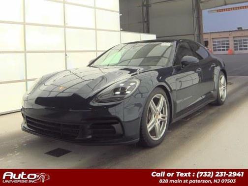 Night Blue Metallic 2017 Porsche Panamera 4