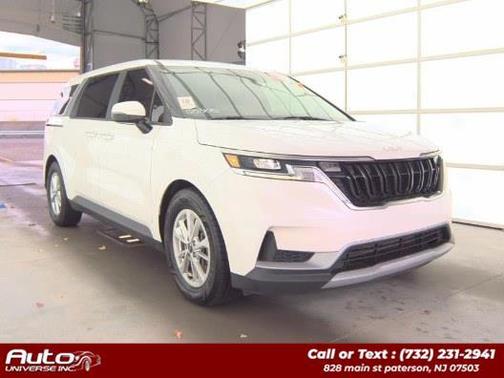 2022 Kia Carnival LXS